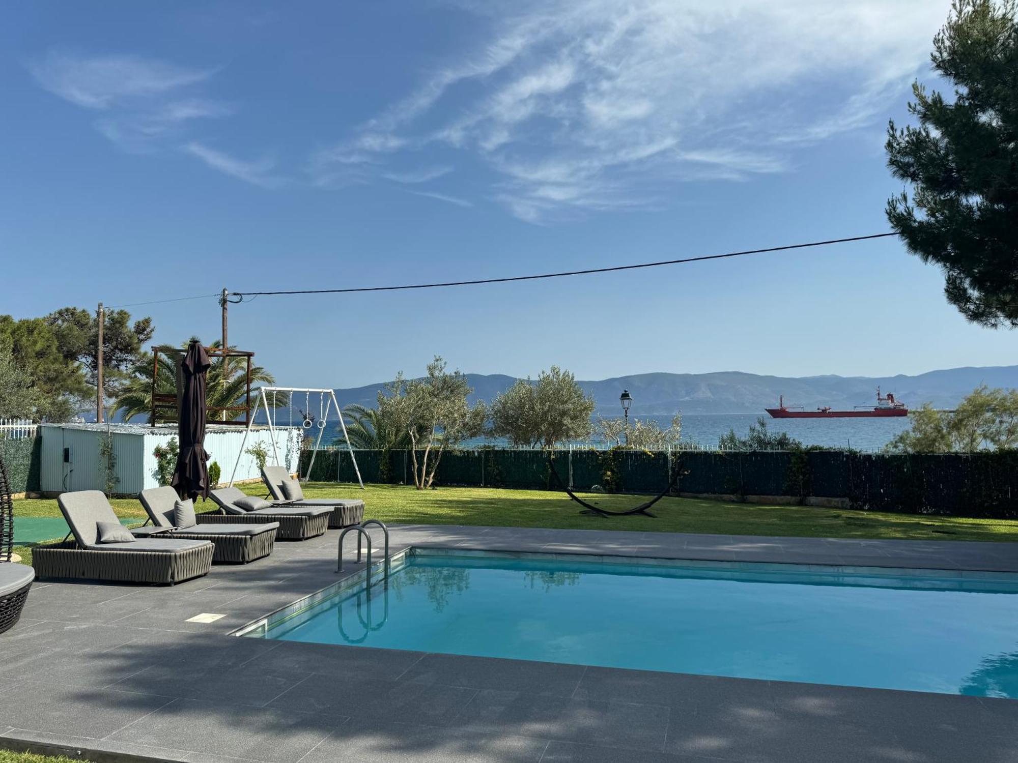 Zoza Luxury Villa Isthmia By The Sea With Private Pool Kalamáki Zewnętrze zdjęcie