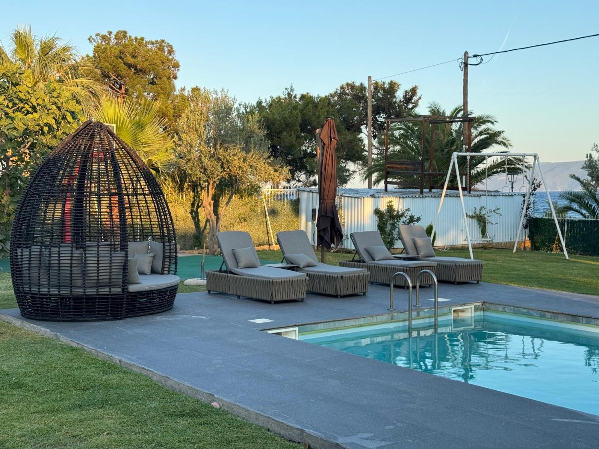 Zoza Luxury Villa Isthmia By The Sea With Private Pool Kalamáki Zewnętrze zdjęcie