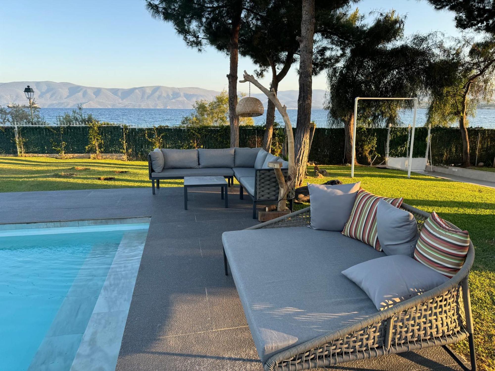Zoza Luxury Villa Isthmia By The Sea With Private Pool Kalamáki Zewnętrze zdjęcie